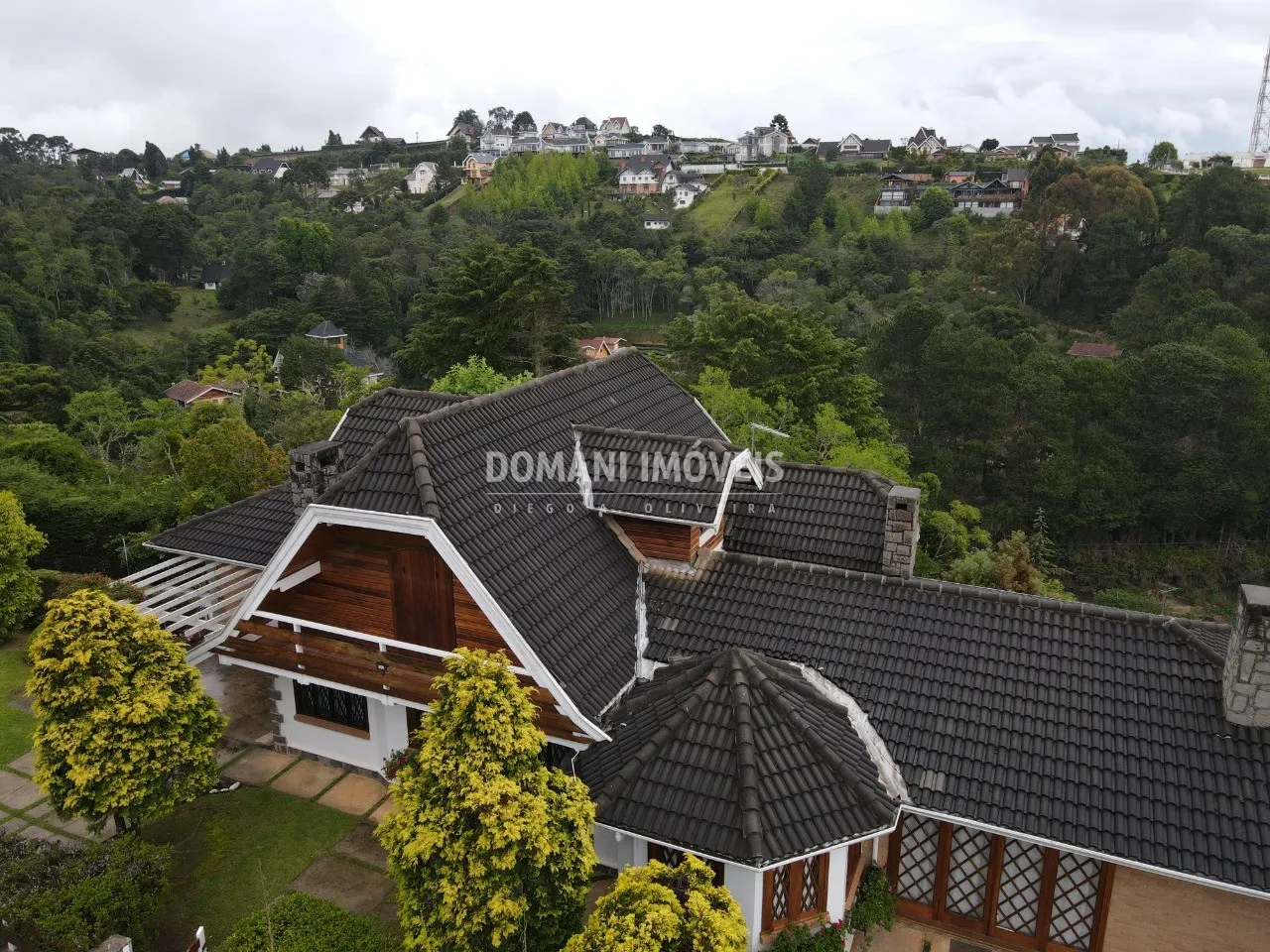 Casa à venda de 950 m² em Campos do Jordão, SP, Brasil