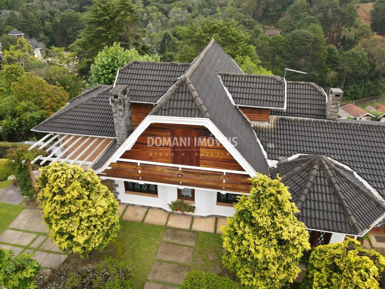 Casa à venda de 950 m² em Campos do Jordão, SP, Brasil