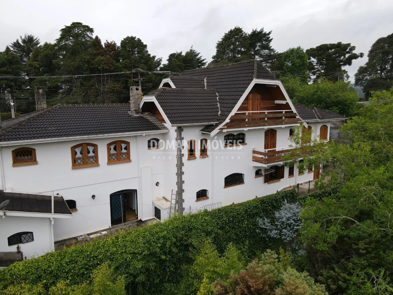 Casa à venda de 950 m² em Campos do Jordão, SP, Brasil