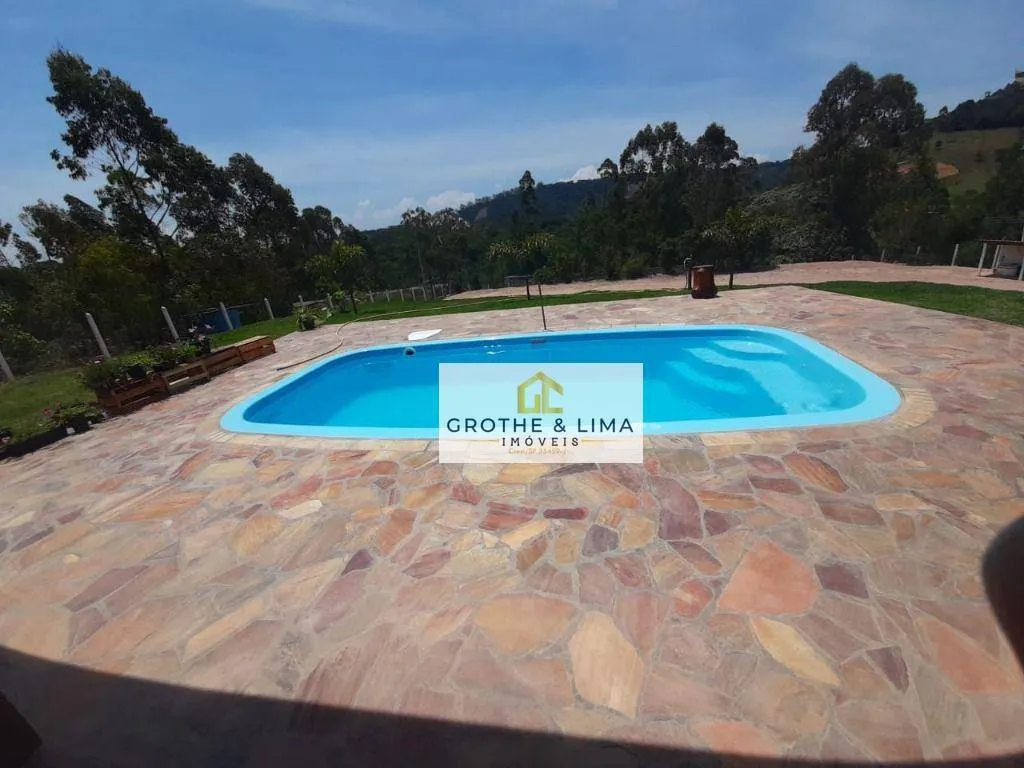 Chácara à venda de 3.000 m² em Santa Branca, SP, Brasil