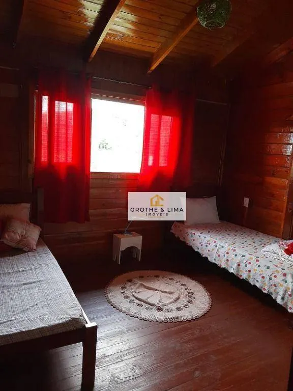 Chácara à venda de 3.000 m² em Santa Branca, SP, Brasil