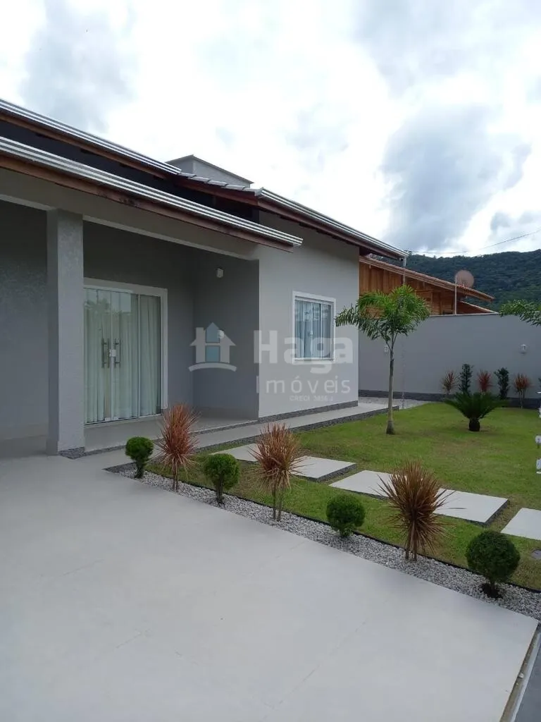 Casa à venda de 1.000 m² em São João Batista, SC, Brasil
