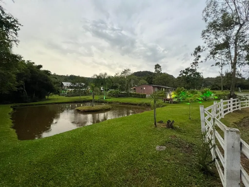 Chácara à venda de 5 ha em Santo Antônio da Patrulha, RS, Brasil