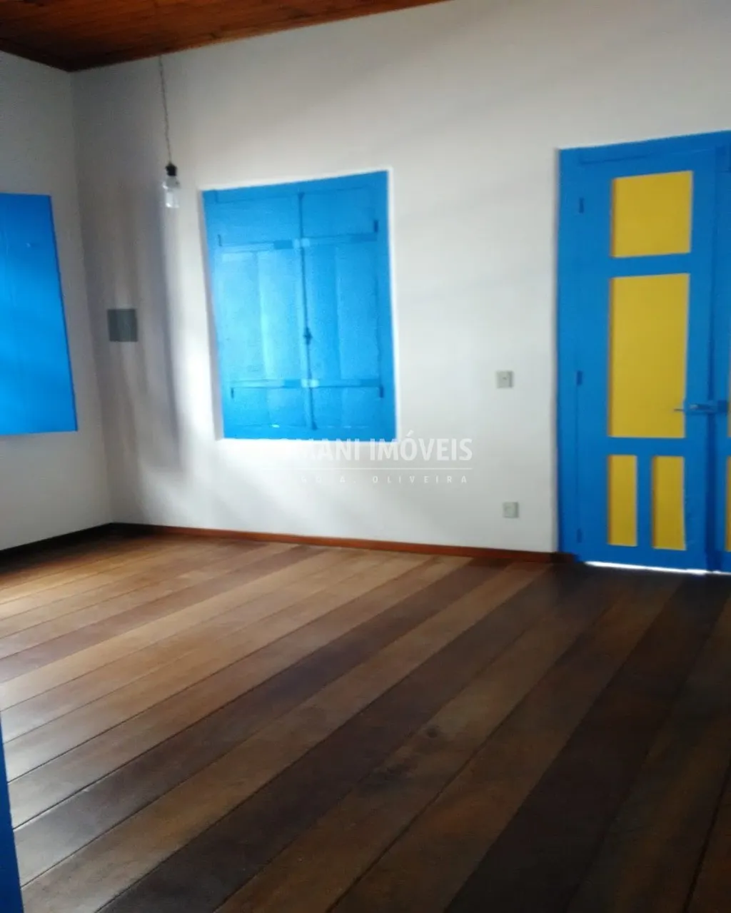Comercial à venda de 1.060 m² em São Bento do Sapucaí, SP, Brasil