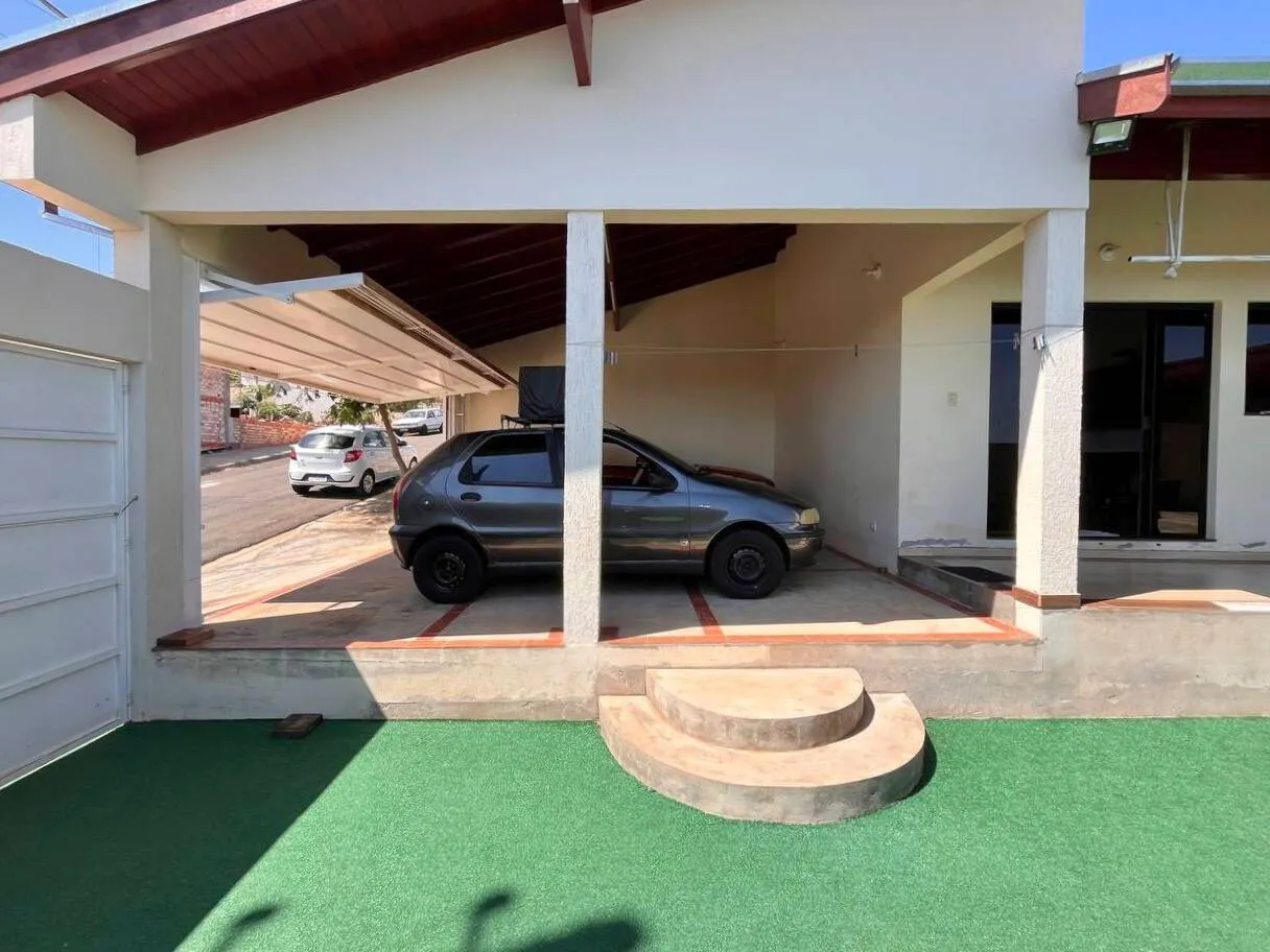 Casa à venda de 250 m² em Piraju, SP, Brasil