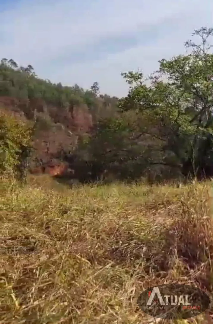 Terreno à venda de 5.600 m² em Nazaré Paulista, SP, Brasil