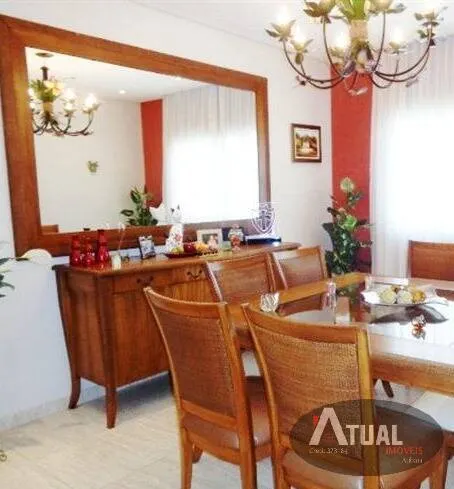 Casa à venda de 810 m² em Atibaia, SP, Brasil