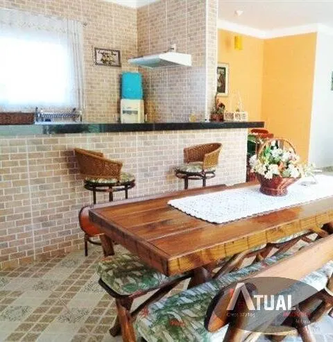 Casa à venda de 810 m² em Atibaia, SP, Brasil