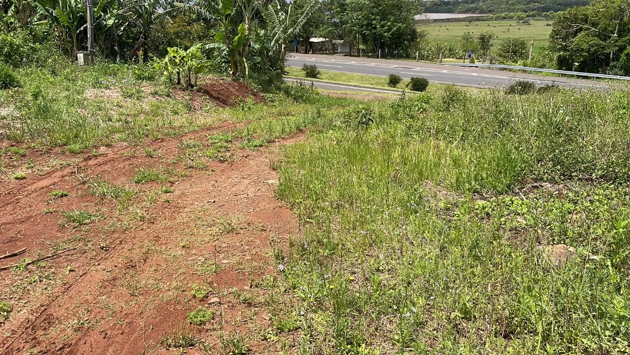 Chácara à venda de 3.300 m² em Maquiné, RS, Brasil