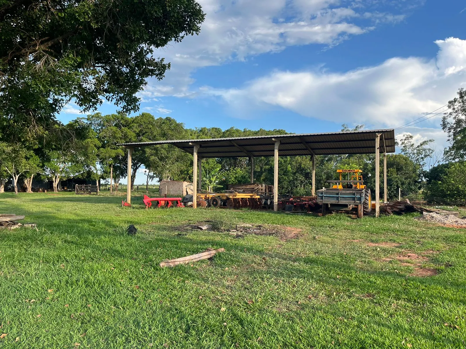 Fazenda à venda de 3.005 ha em Ribas do Rio Pardo, MS, Brasil