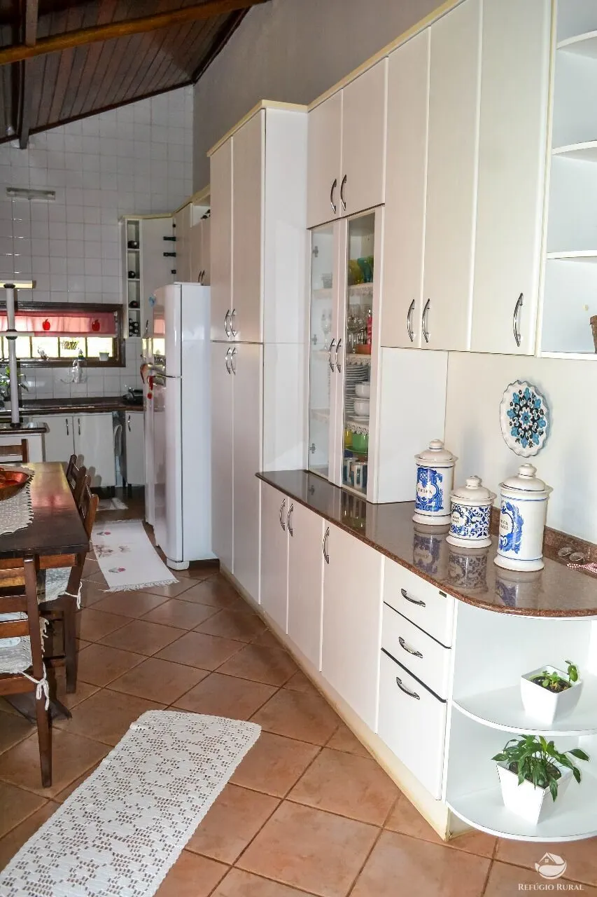 Sítio à venda de 24 ha em Paraibuna, SP, Brasil