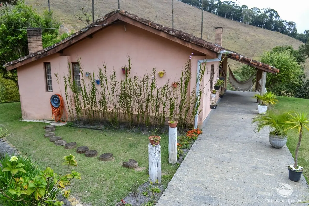Sítio à venda de 24 ha em Paraibuna, SP, Brasil