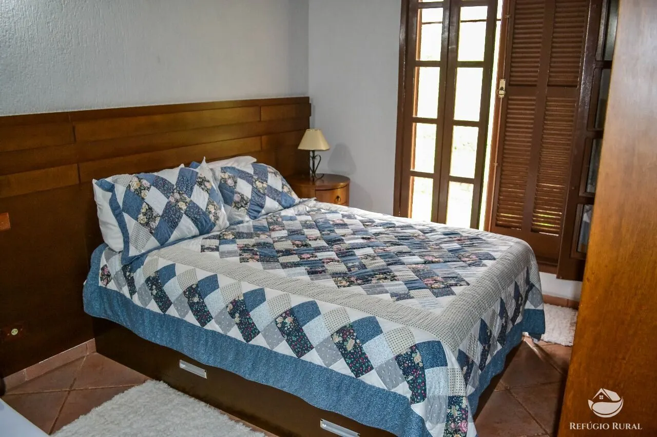Sítio à venda de 24 ha em Paraibuna, SP, Brasil