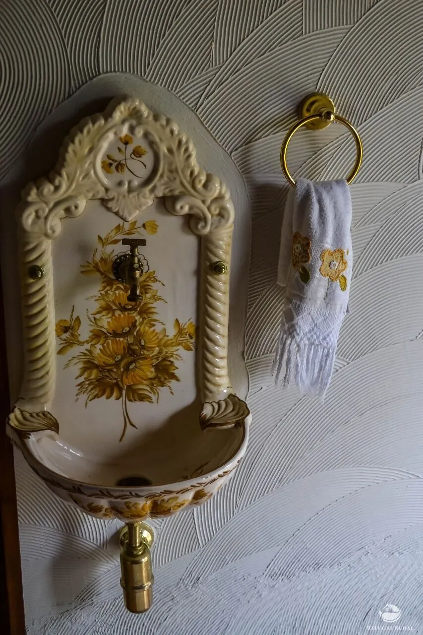 Sítio à venda de 24 ha em Paraibuna, SP, Brasil