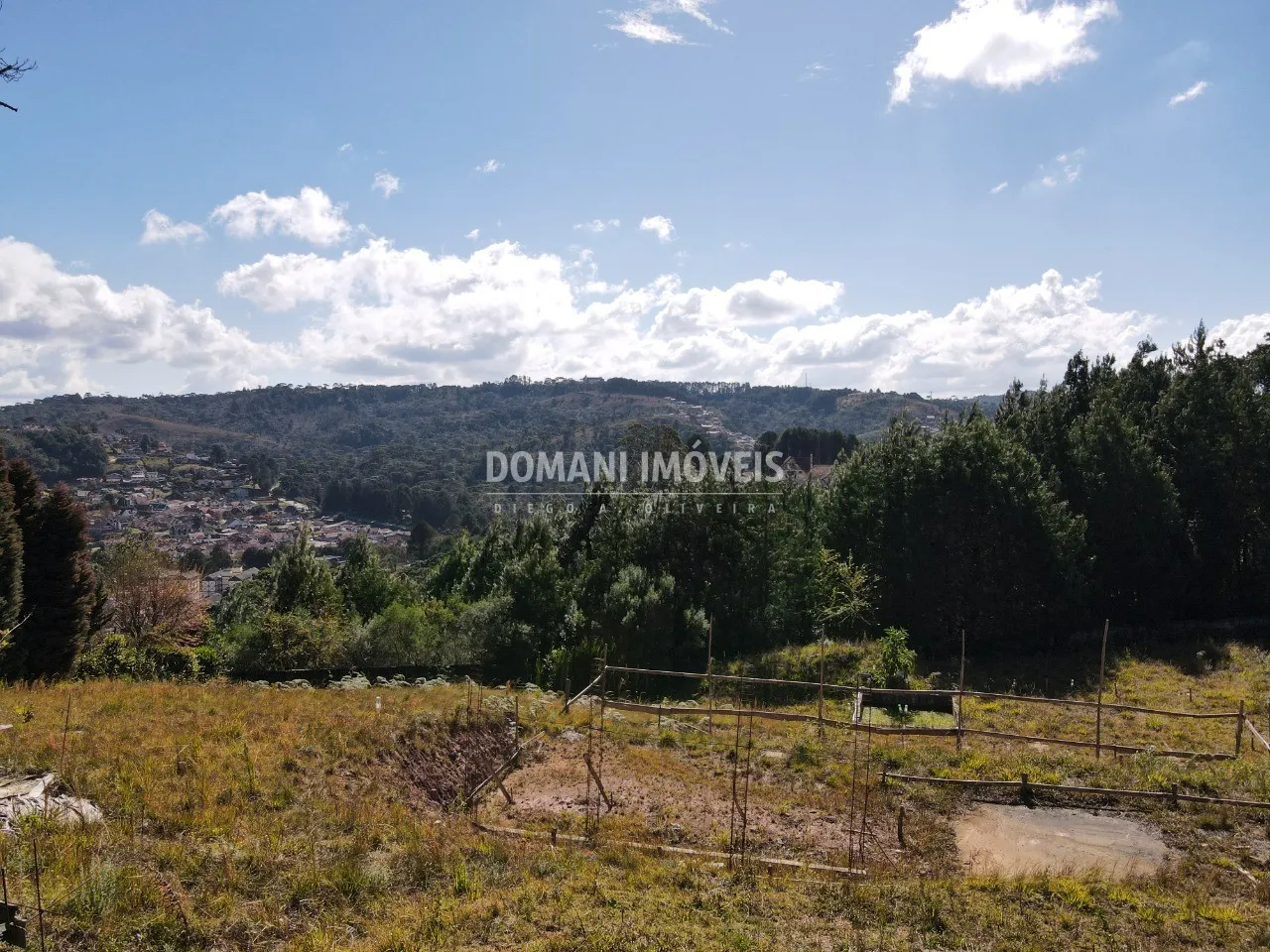 Terreno à venda de 2.060 m² em Campos do Jordão, SP, Brasil