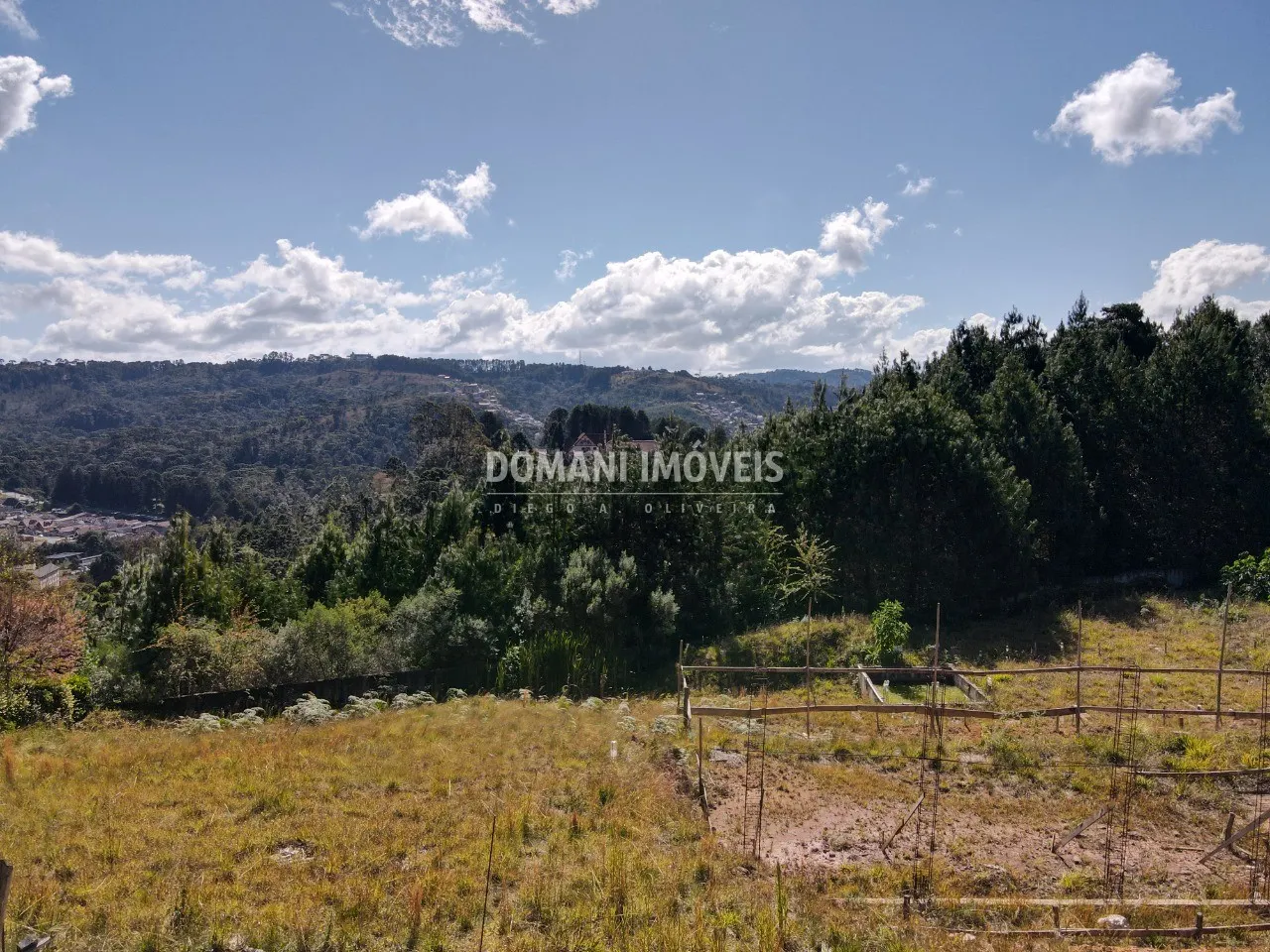 Terreno à venda de 2.060 m² em Campos do Jordão, SP, Brasil