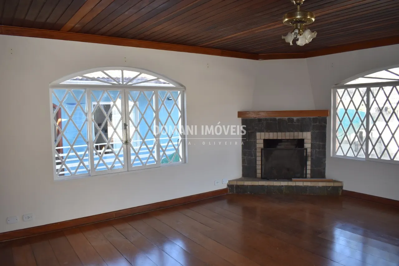 Casa à venda de 500 m² em Campos do Jordão, SP, Brasil
