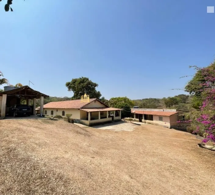 Fazenda à venda de 50 ha em Esmeraldas, MG, Brasil