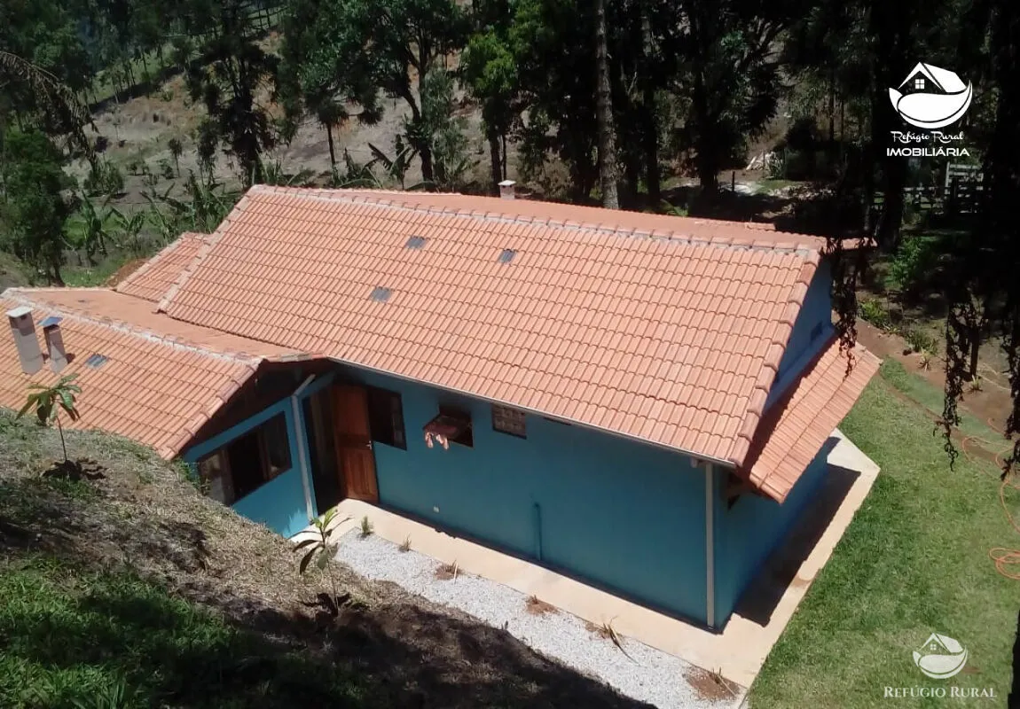 Small farm for sale of 10 acres in São José dos Campos, SP, Brazil