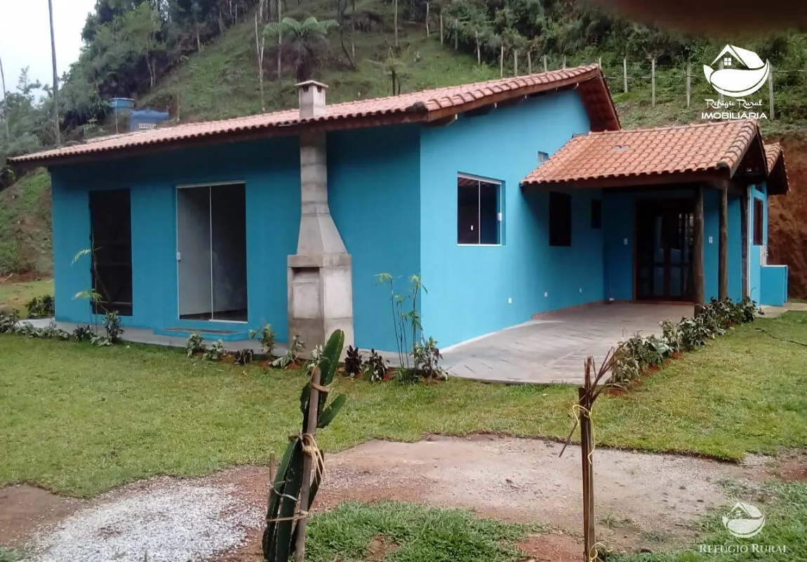 Small farm for sale of 10 acres in São José dos Campos, SP, Brazil
