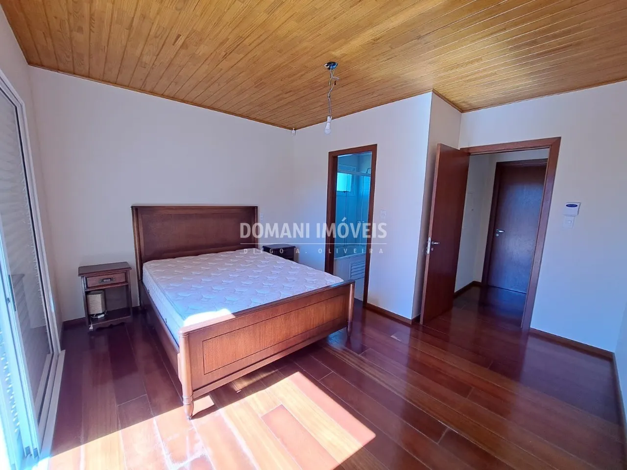 Casa à venda de 1.140 m² em Campos do Jordão, SP, Brasil
