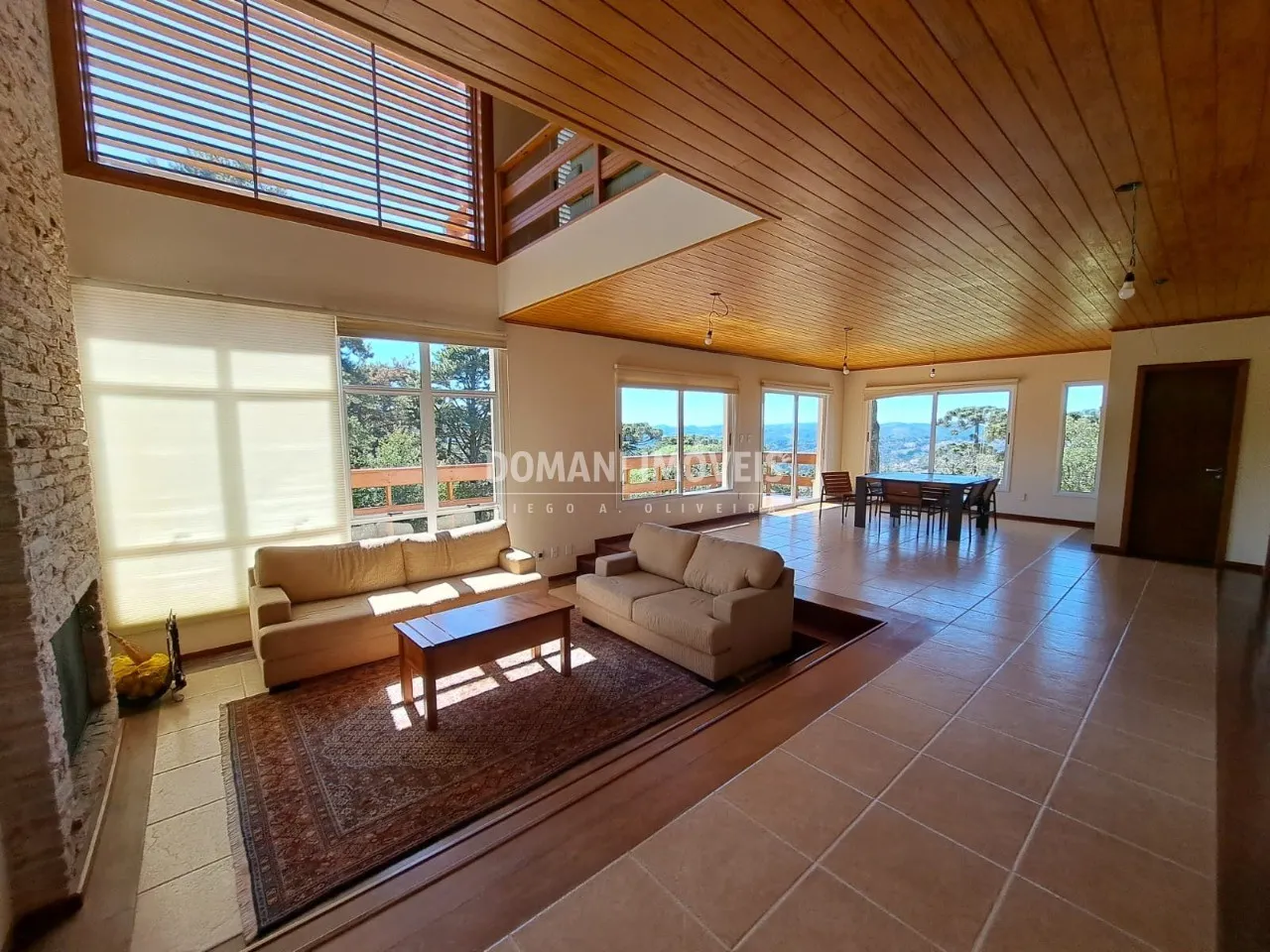 Casa à venda de 1.140 m² em Campos do Jordão, SP, Brasil