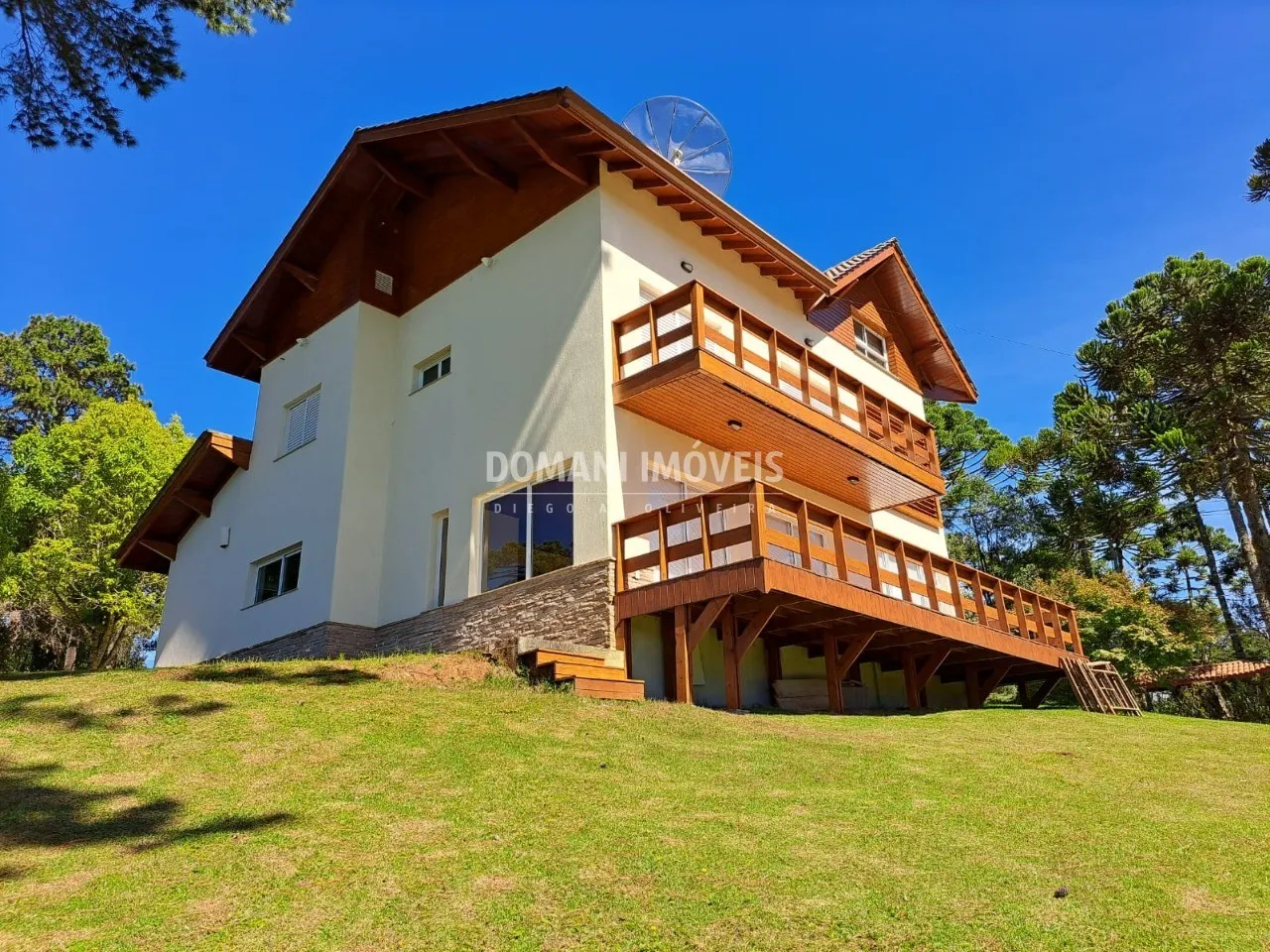 Casa à venda de 1.140 m² em Campos do Jordão, SP, Brasil