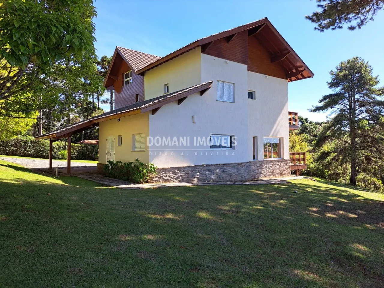 Casa à venda de 1.140 m² em Campos do Jordão, SP, Brasil