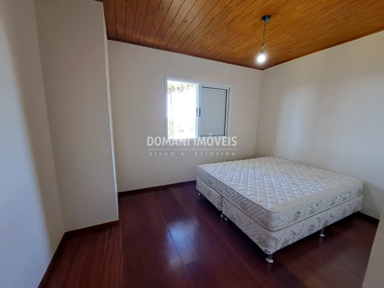 Casa à venda de 1.140 m² em Campos do Jordão, SP, Brasil