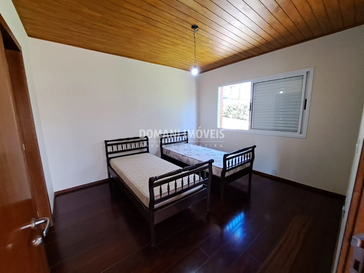 Casa à venda de 1.140 m² em Campos do Jordão, SP, Brasil
