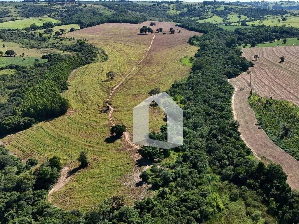 Fazenda à venda de 138 ha em Echaporã, SP, Brasil