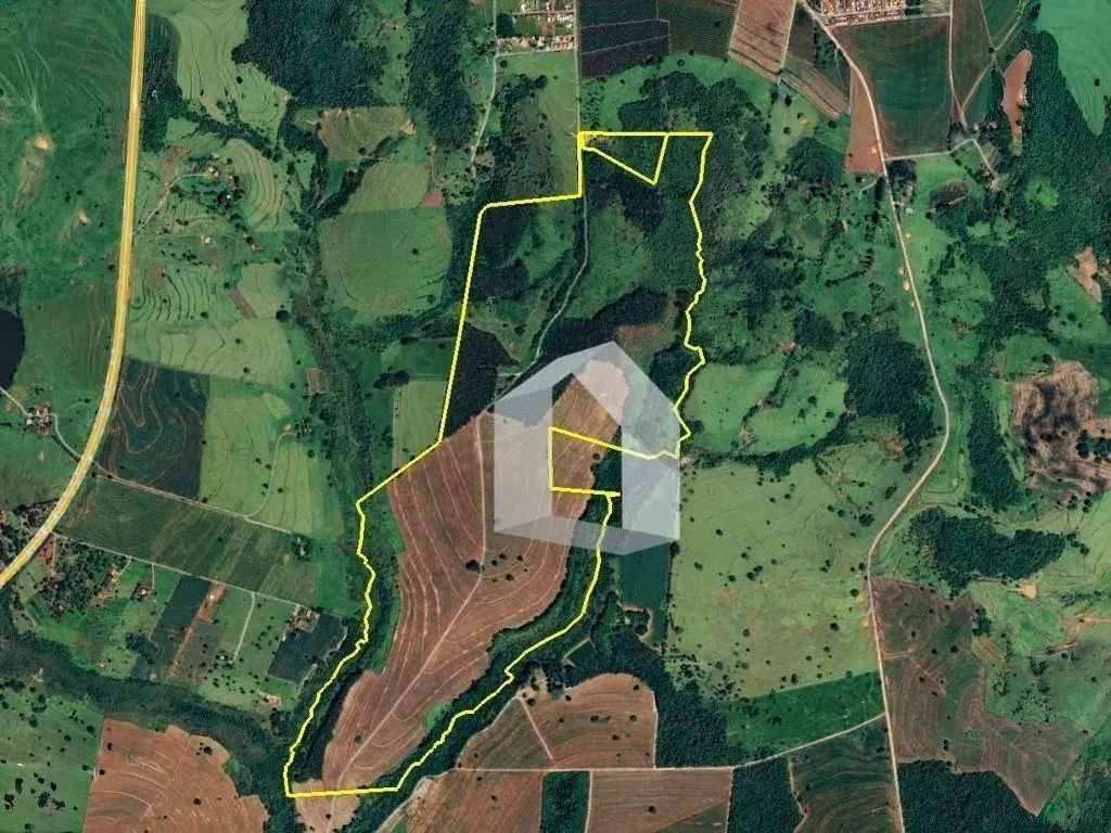 Fazenda à venda de 138 ha em Echaporã, SP, Brasil