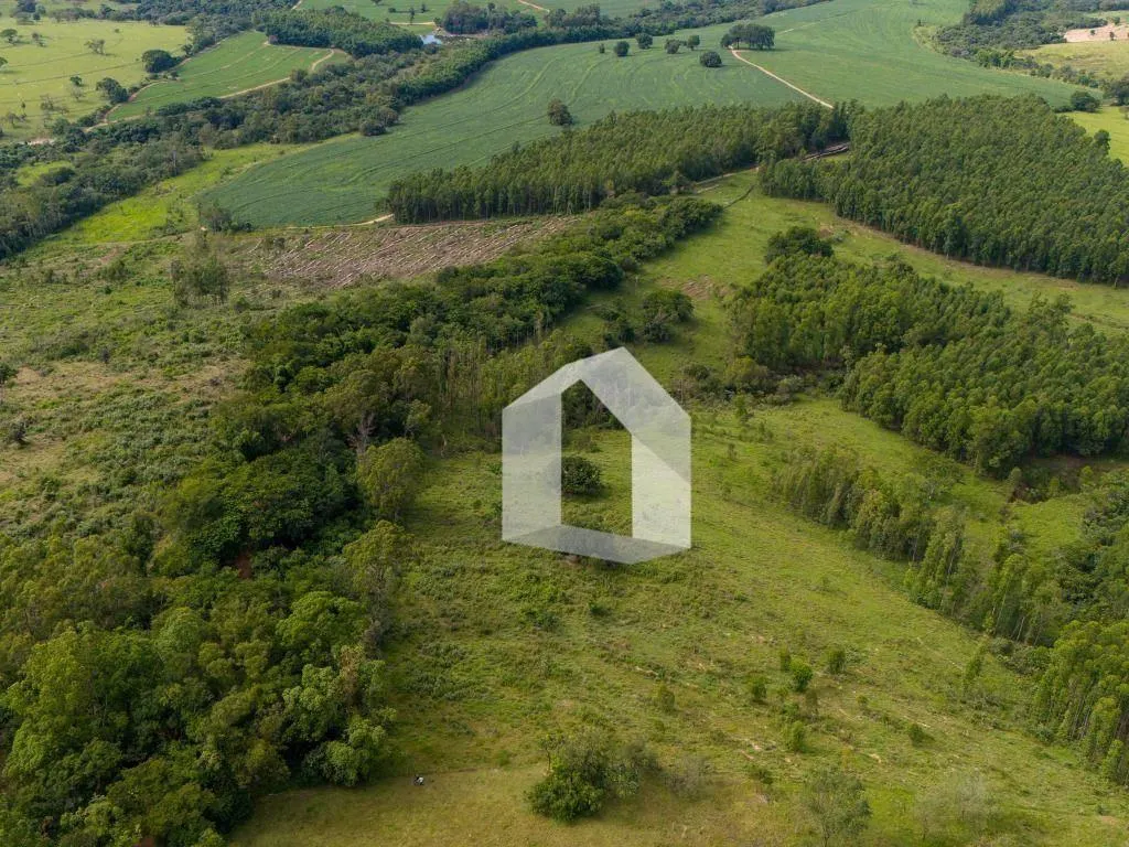 Fazenda à venda de 138 ha em Echaporã, SP, Brasil
