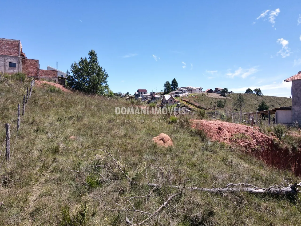 Terreno à venda de 211 m² em Campos do Jordão, SP, Brasil