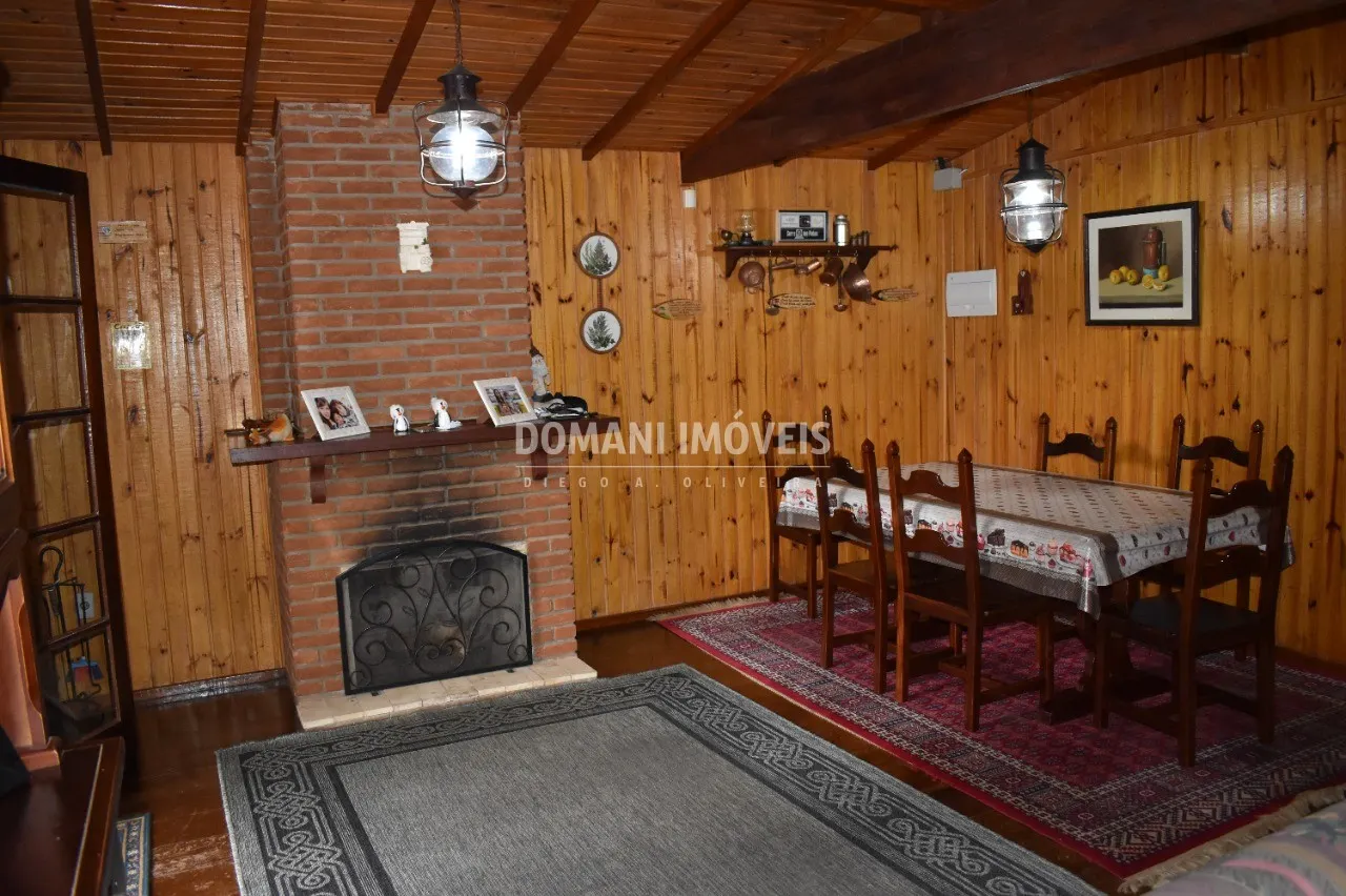 Casa à venda de 1.020 m² em Campos do Jordão, SP, Brasil