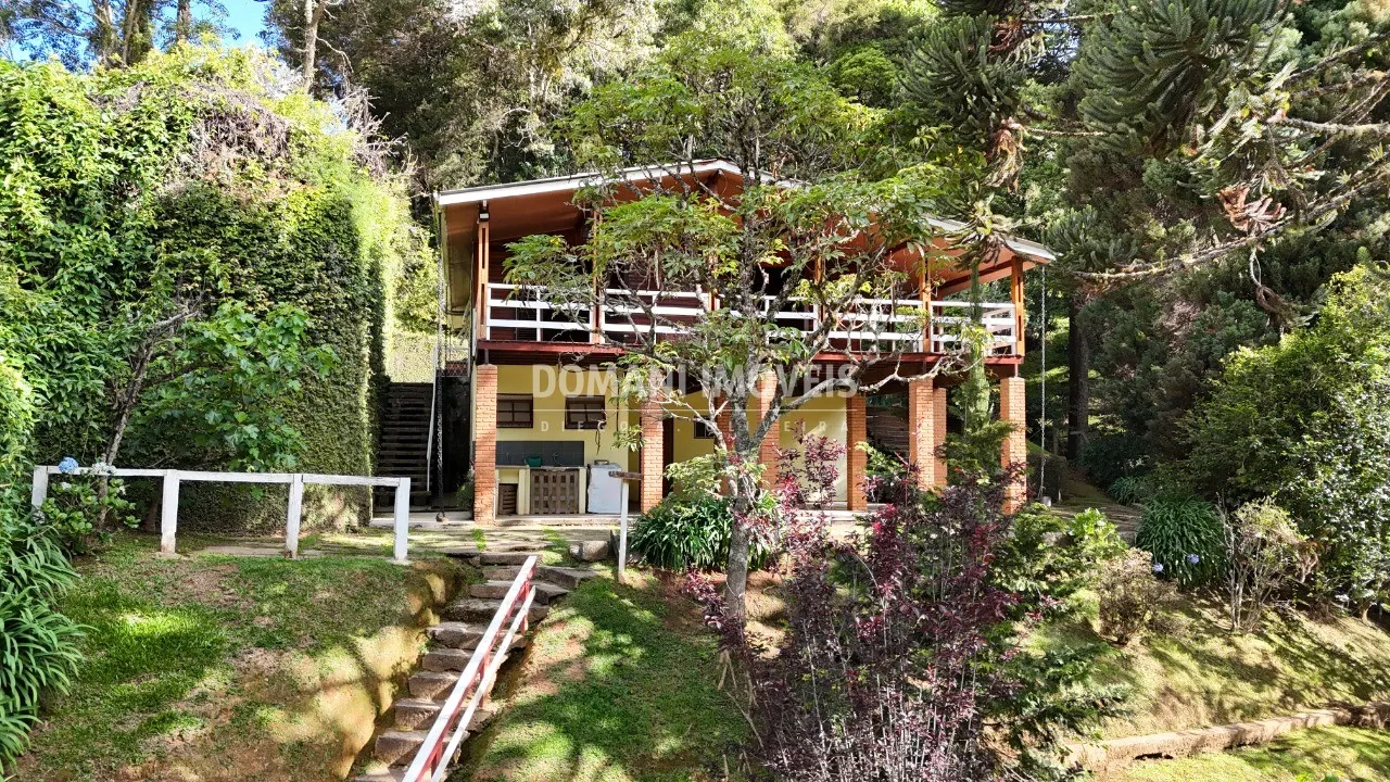 Casa à venda de 1.020 m² em Campos do Jordão, SP, Brasil