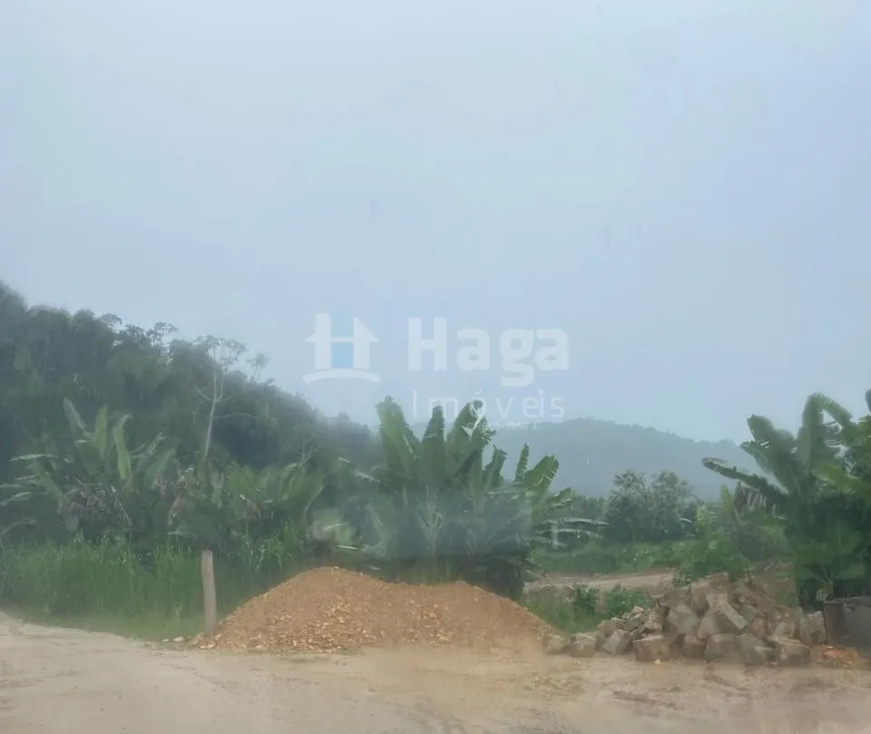 Terreno à venda de 8.000 m² em Brusque, SC, Brasil