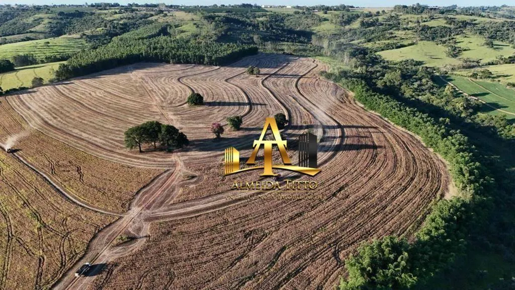 Fazenda à venda de 138 ha em Echaporã, SP, Brasil