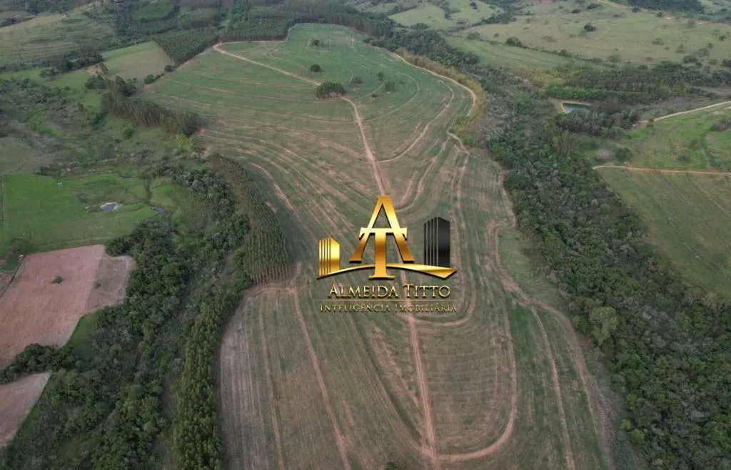 Fazenda à venda de 138 ha em Echaporã, SP, Brasil