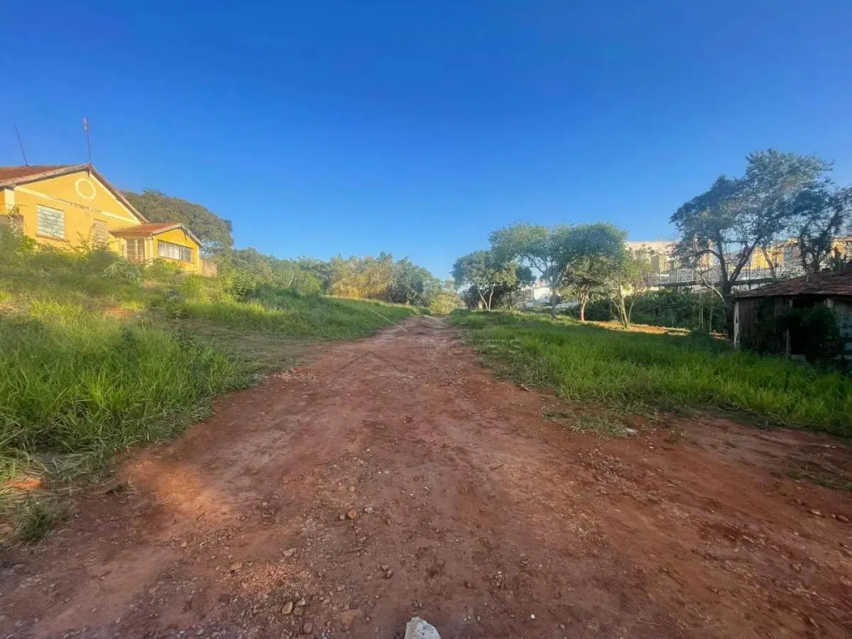 Chácara à venda de 1 ha em Botucatu, SP, Brasil