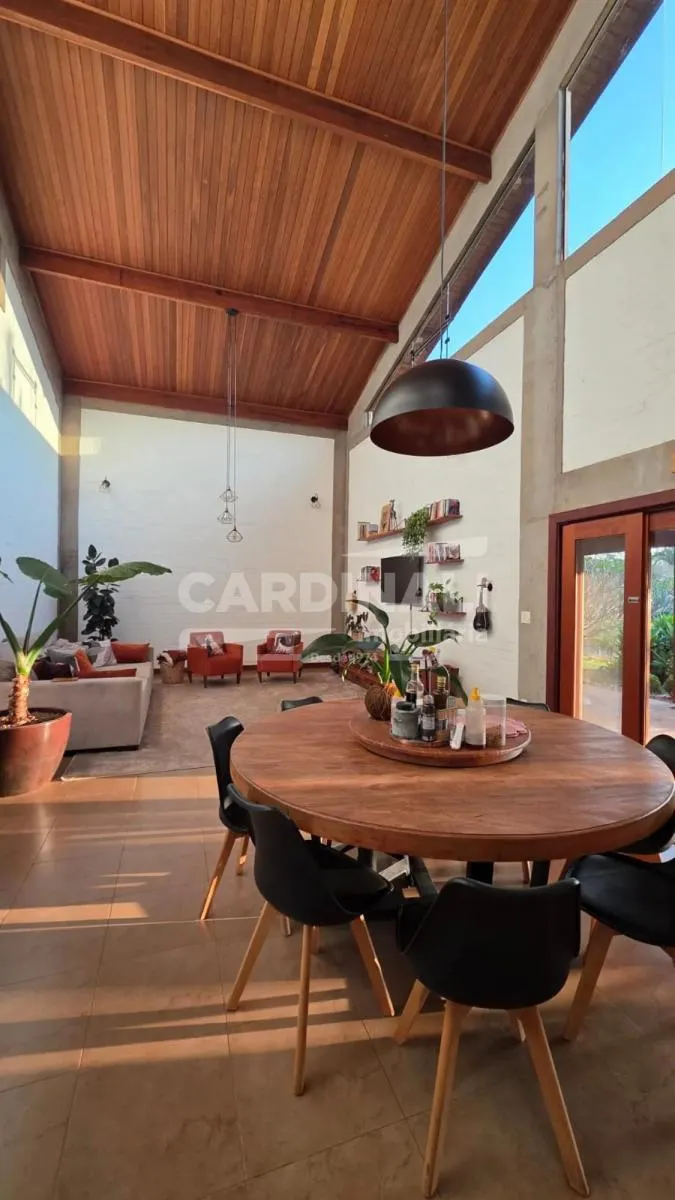 Chácara à venda de 337 m² em São Carlos, SP, Brasil