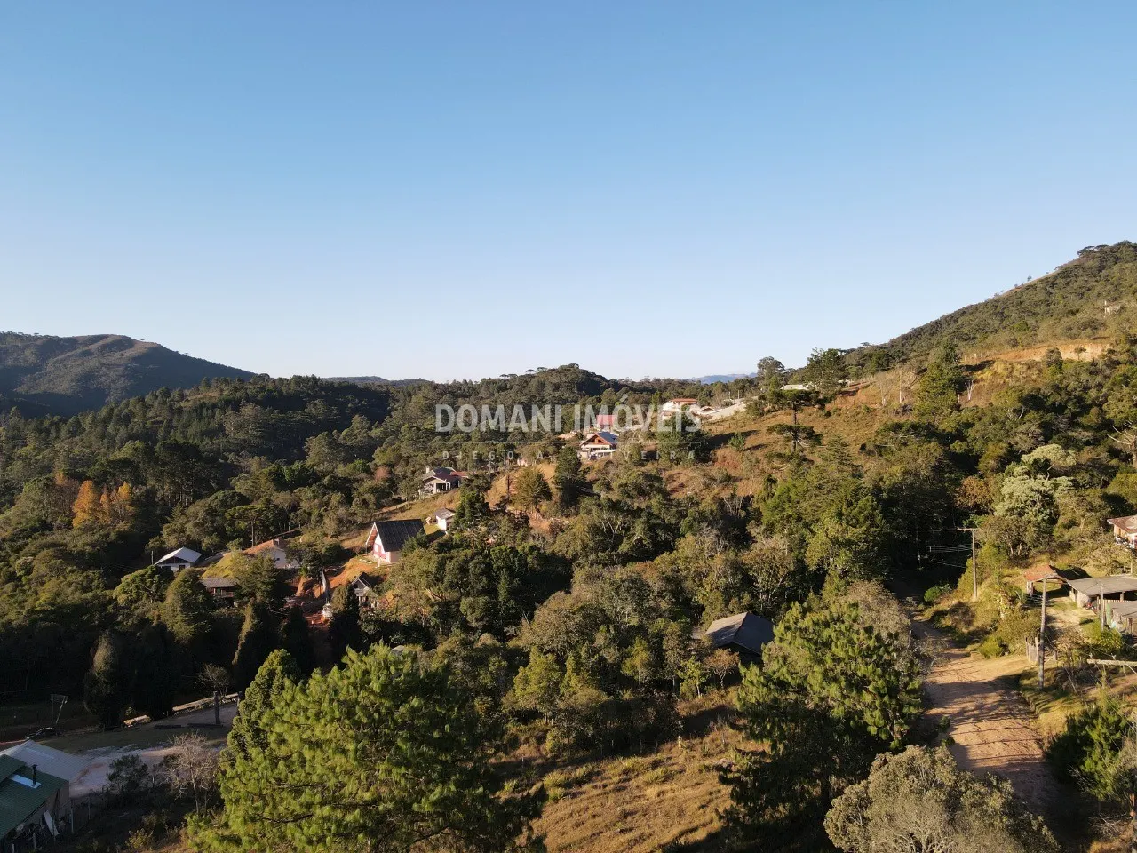 Terreno à venda de 2.700 m² em Campos do Jordão, SP, Brasil