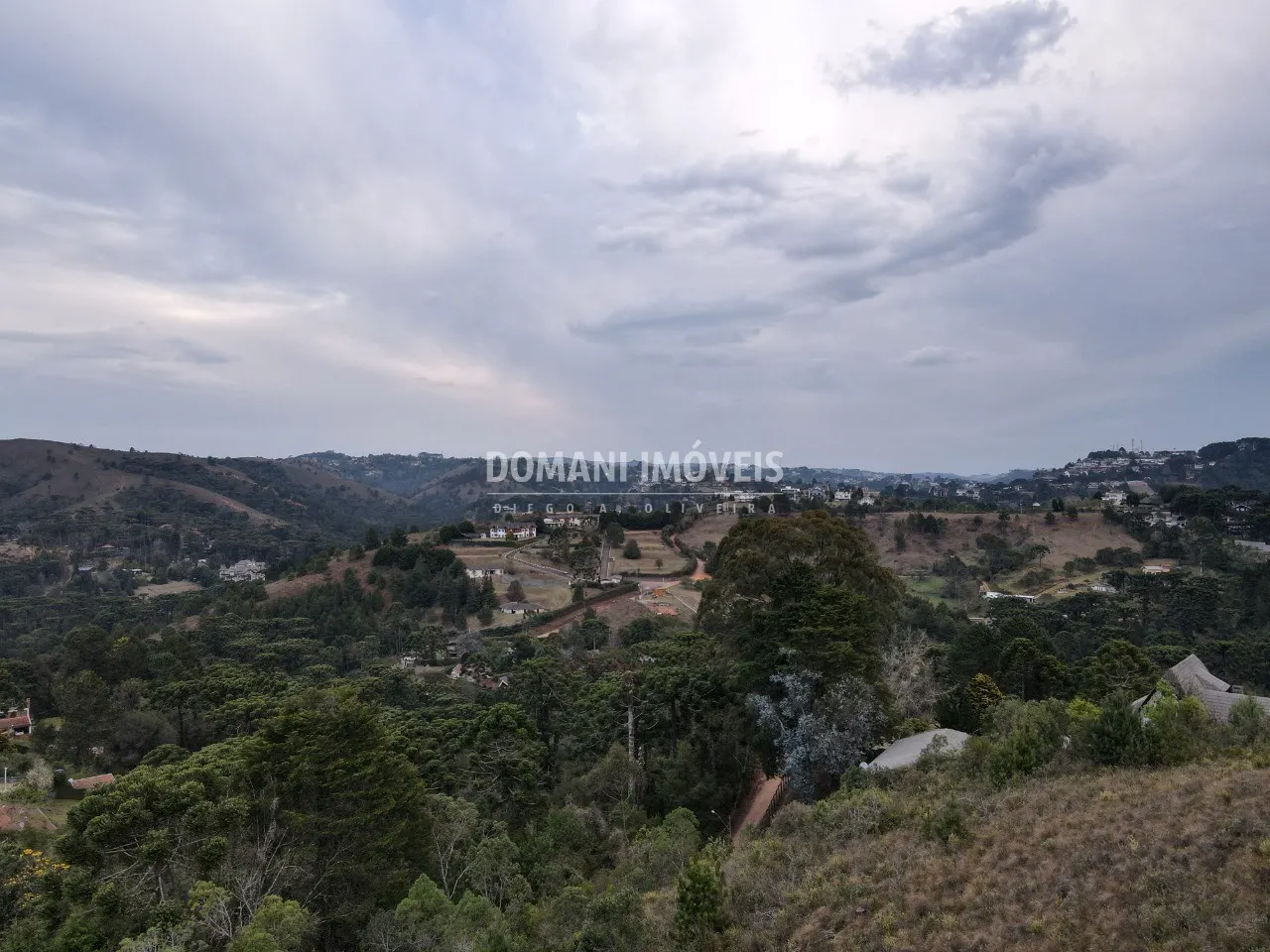 Terreno à venda de 3.690 m² em Campos do Jordão, SP, Brasil