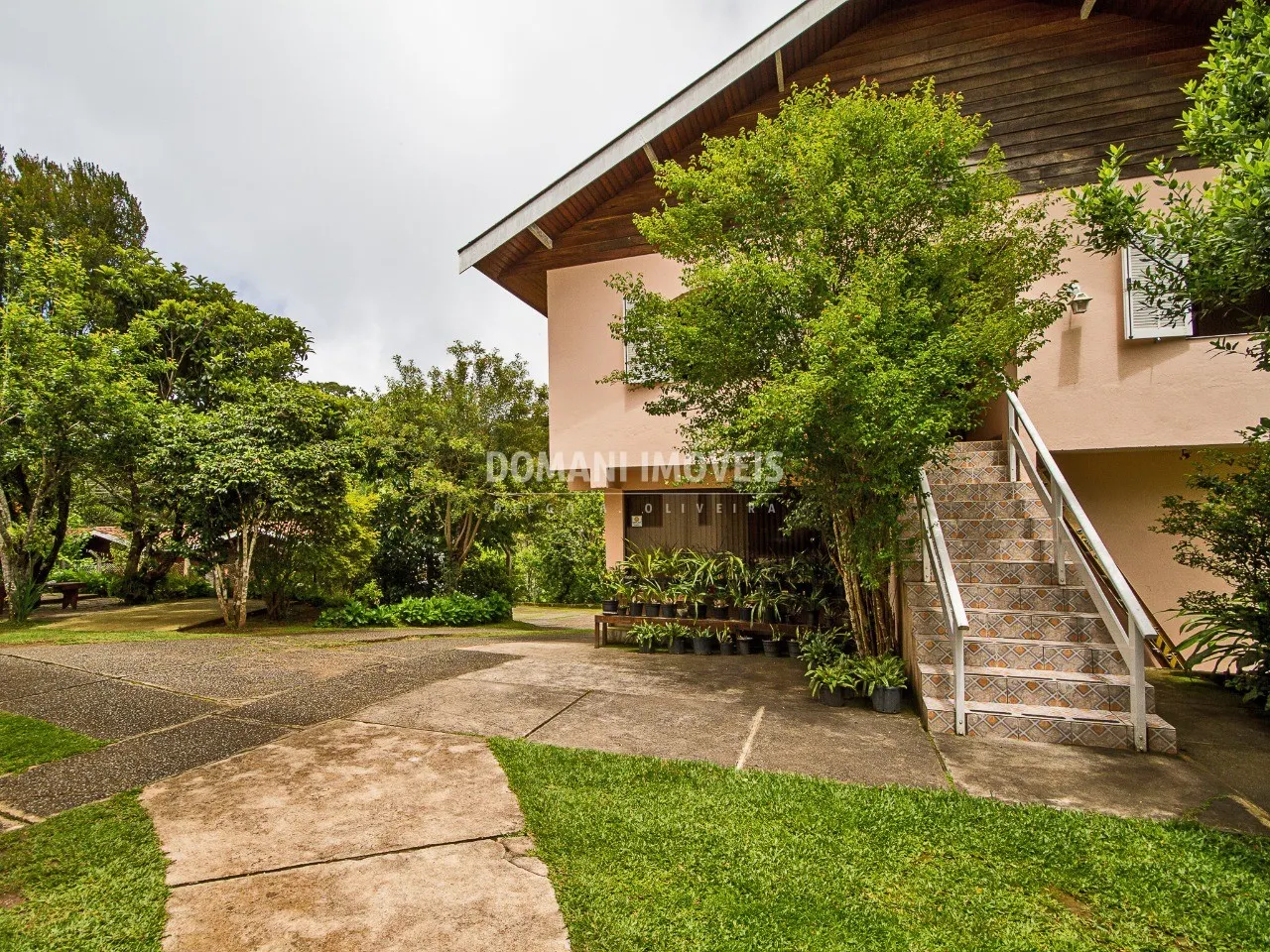 Pousada à venda de 3.000 m² em Campos do Jordão, SP, Brasil