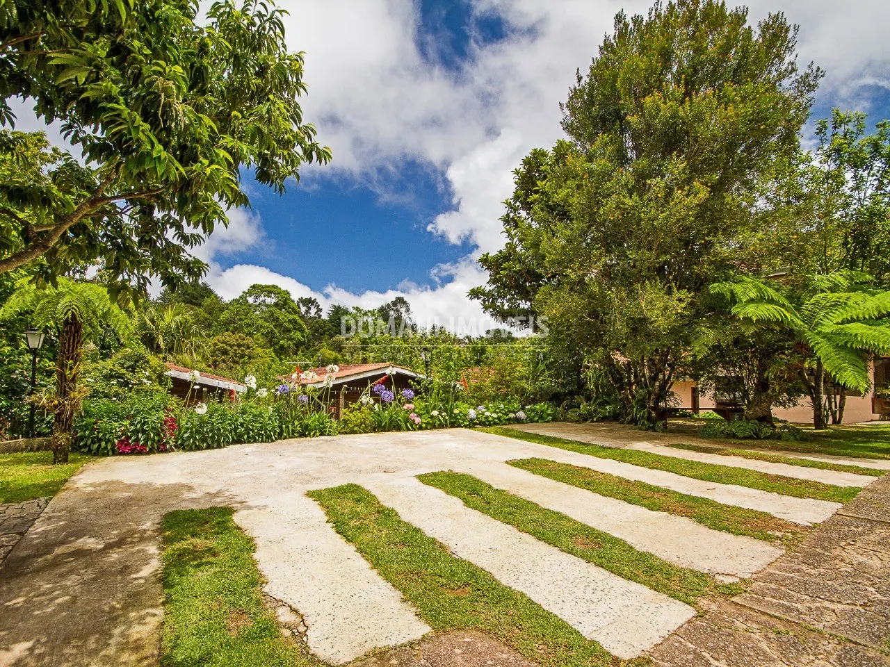 Pousada à venda de 3.000 m² em Campos do Jordão, SP, Brasil