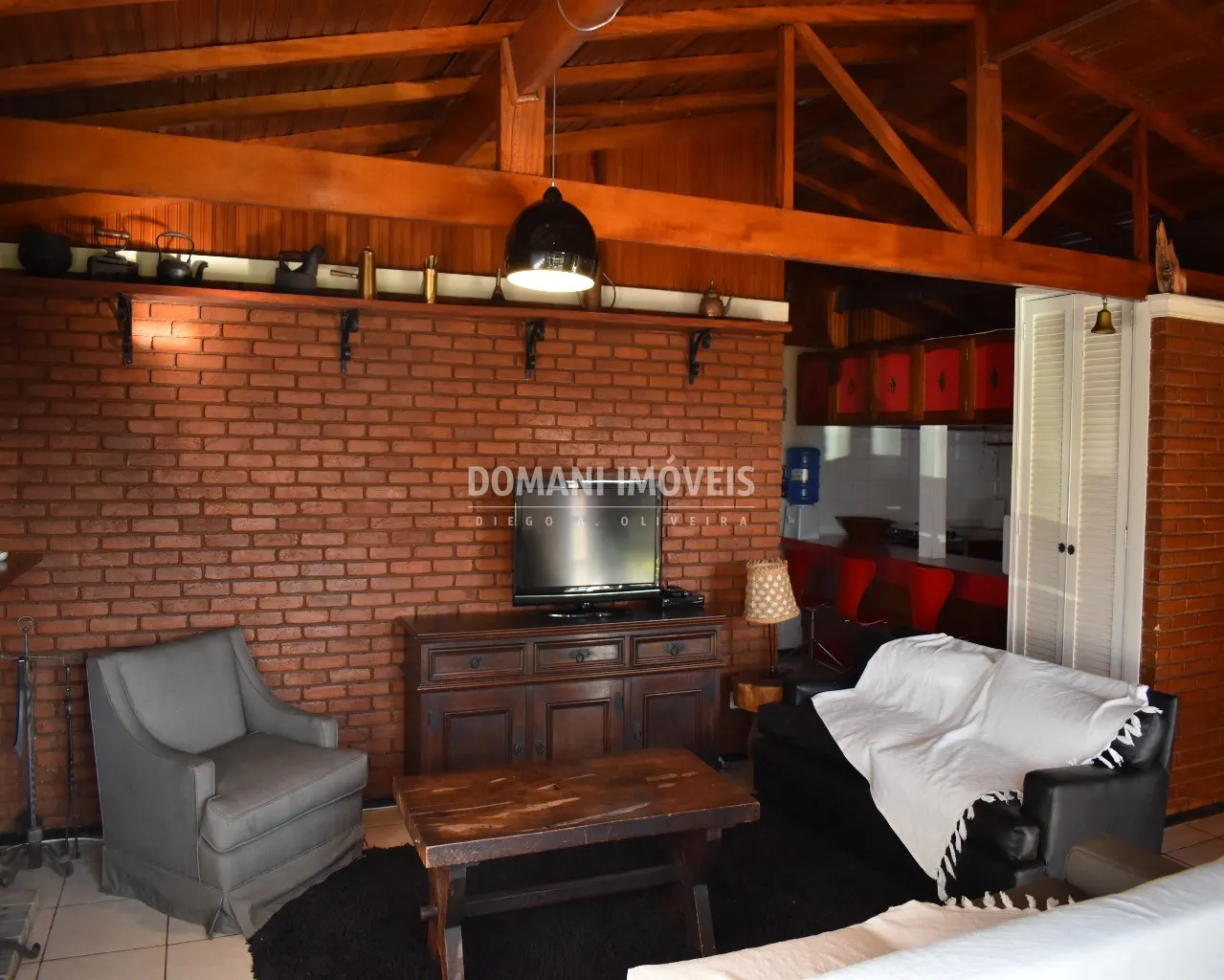 Casa à venda de 2.600 m² em Campos do Jordão, SP, Brasil