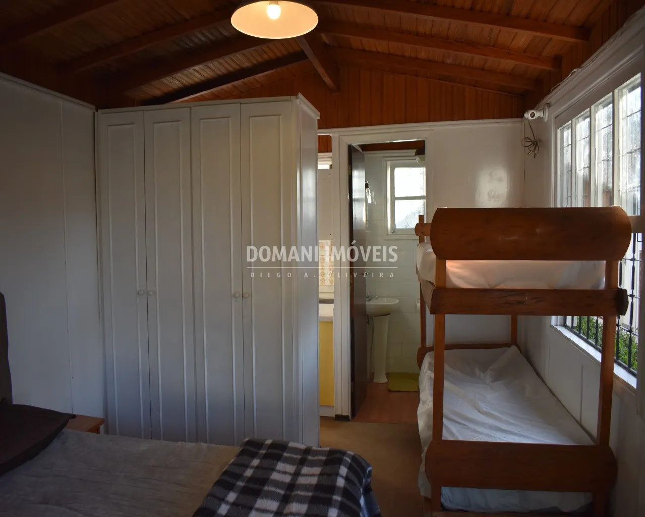 Casa à venda de 2.600 m² em Campos do Jordão, SP, Brasil