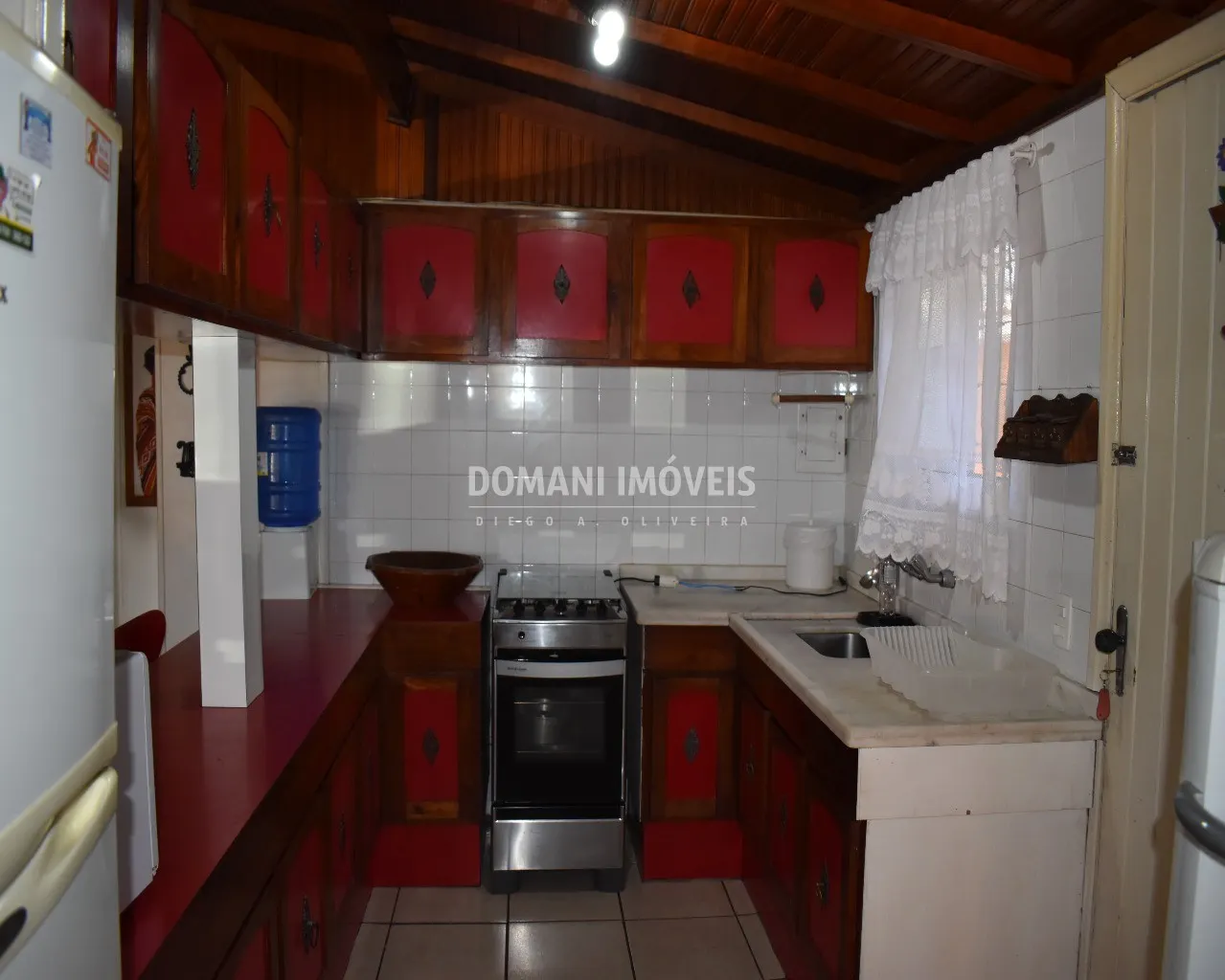 Casa à venda de 2.600 m² em Campos do Jordão, SP, Brasil