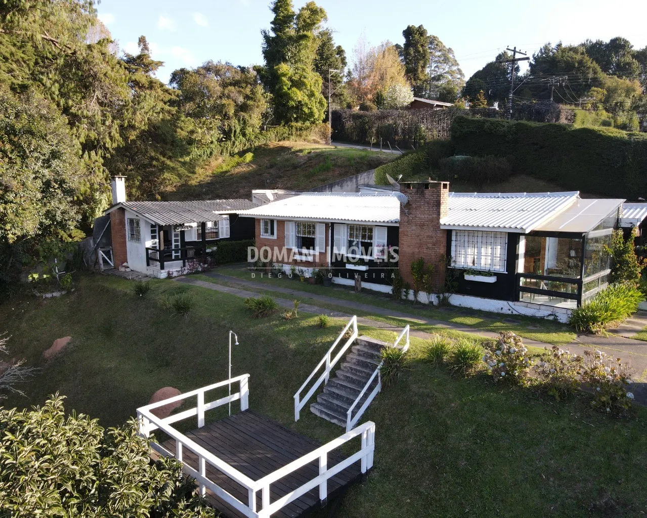 Casa à venda de 2.600 m² em Campos do Jordão, SP, Brasil