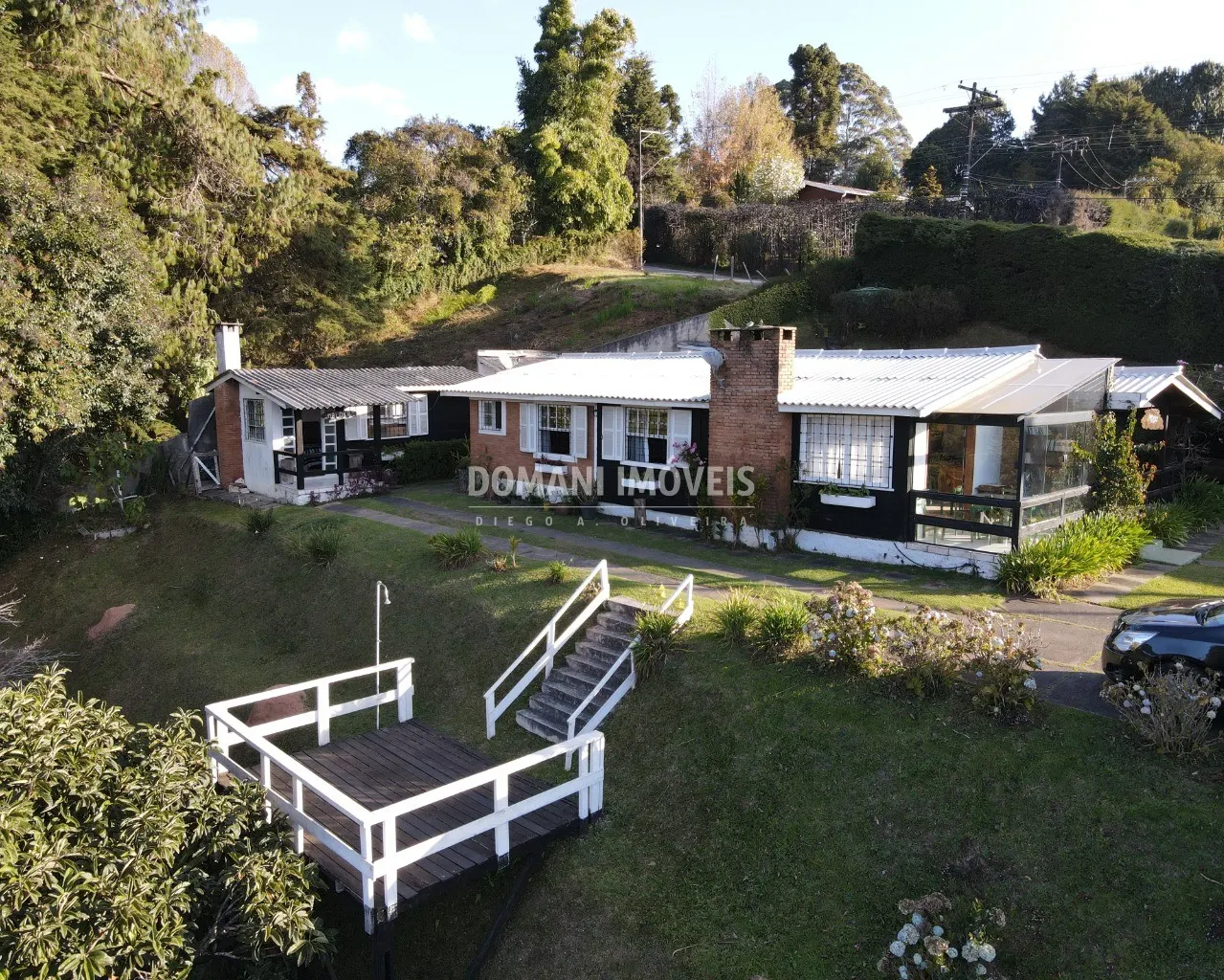 Casa à venda de 2.600 m² em Campos do Jordão, SP, Brasil